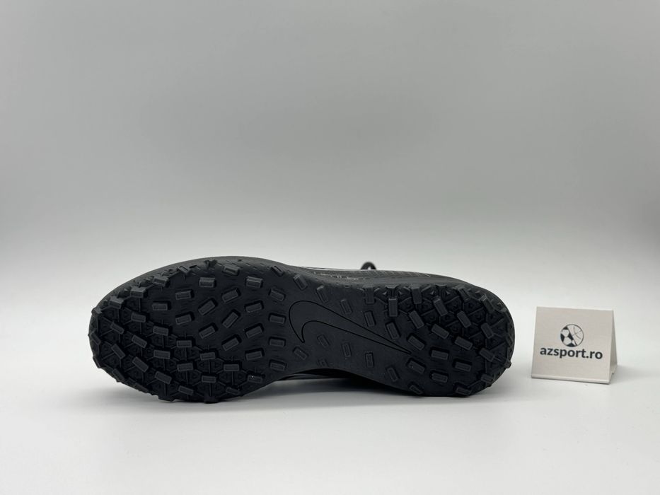 Nike Mercurial Superfly 8 Club TF (38,5; 39; 40; 42; 44; 47)