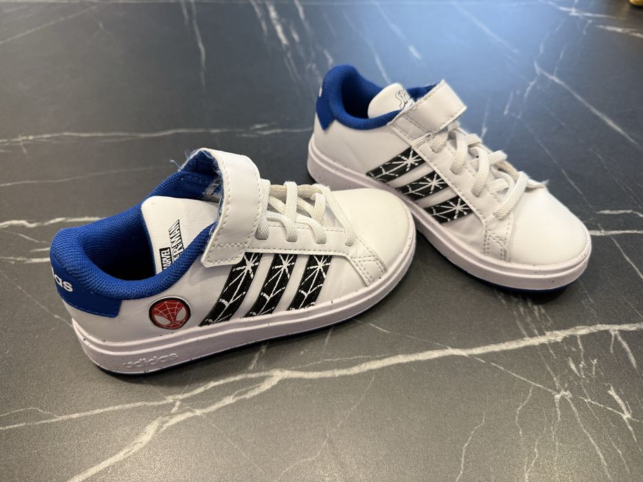 Pantofi sport Adidas Spider-Man