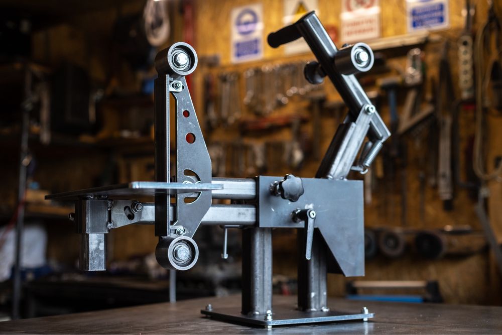 Belt Grinder/Polizor cu bandă continuă/Dispozitiv de șlefuit cu bandă