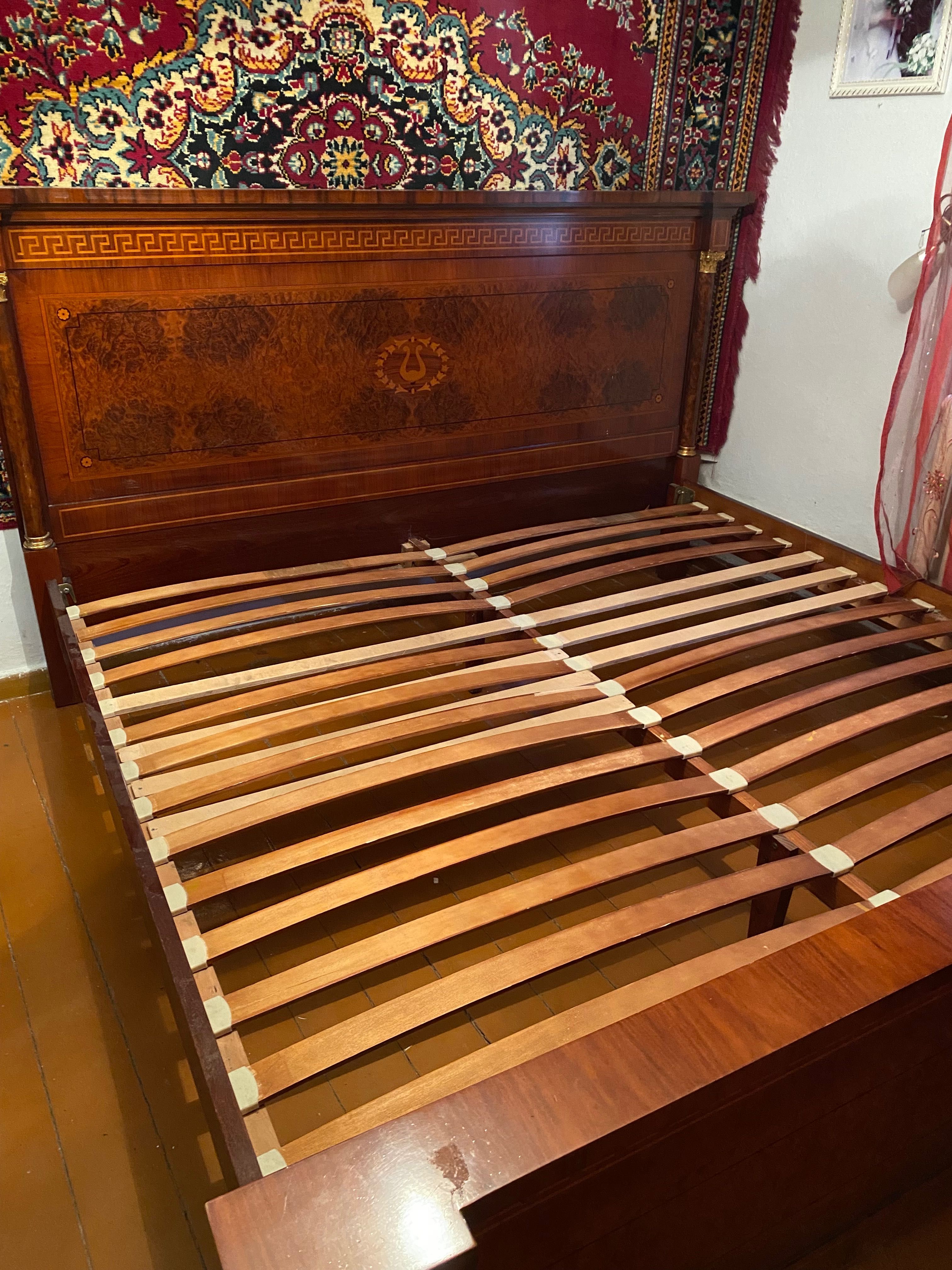 Кровать двуспальная деревянная  220х200