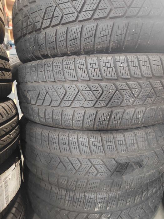 4бр. зимни гуми 215/70/16 Pirelli