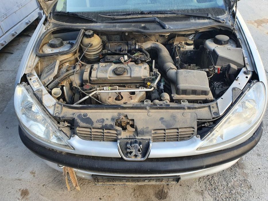 Dezmembrari  Peugeot 206  1998  > 0000 1.4 Benzina