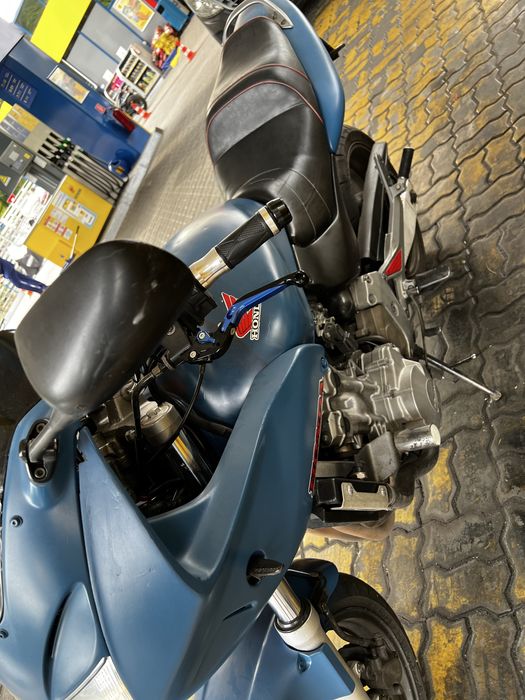 Honda Hornet 600s, anul 2000, pc34