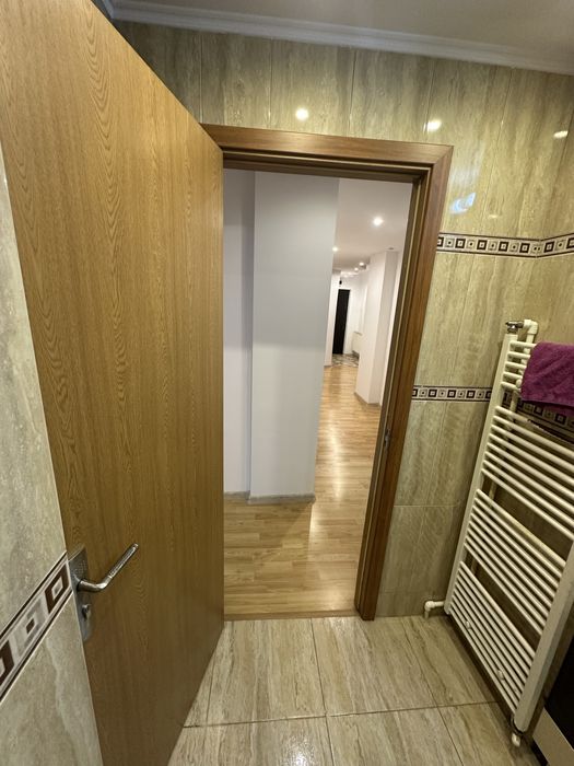Apartament  4 + 1 camere parter Auchan Rolast