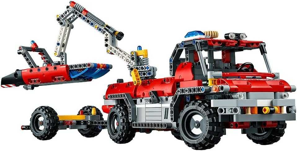 Употребявано LEGO® Technic Пожарен камион 42068