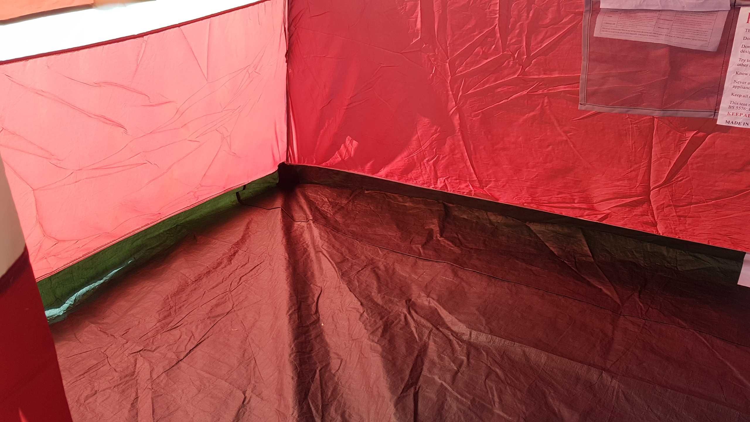 Палатка за трима човека