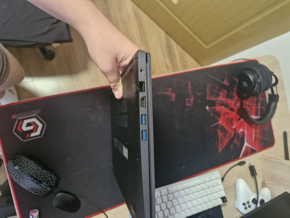 Vând Laptop Acer Aspire 3 office / gaming