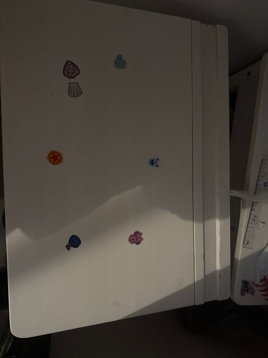 Pupitru și 2 scaune Ikea