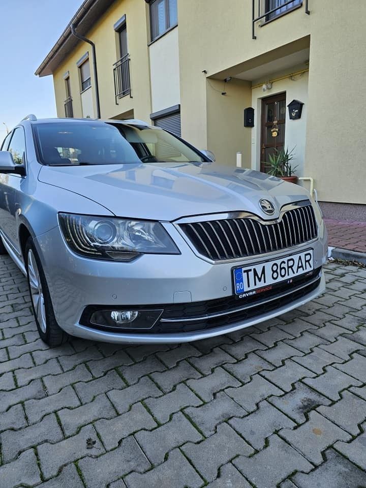 Vând skoda superb