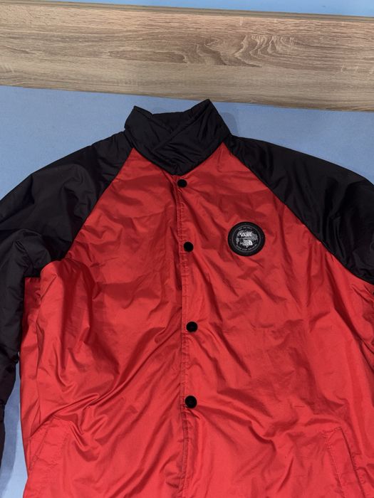 Продава се яке Vans / The North Face