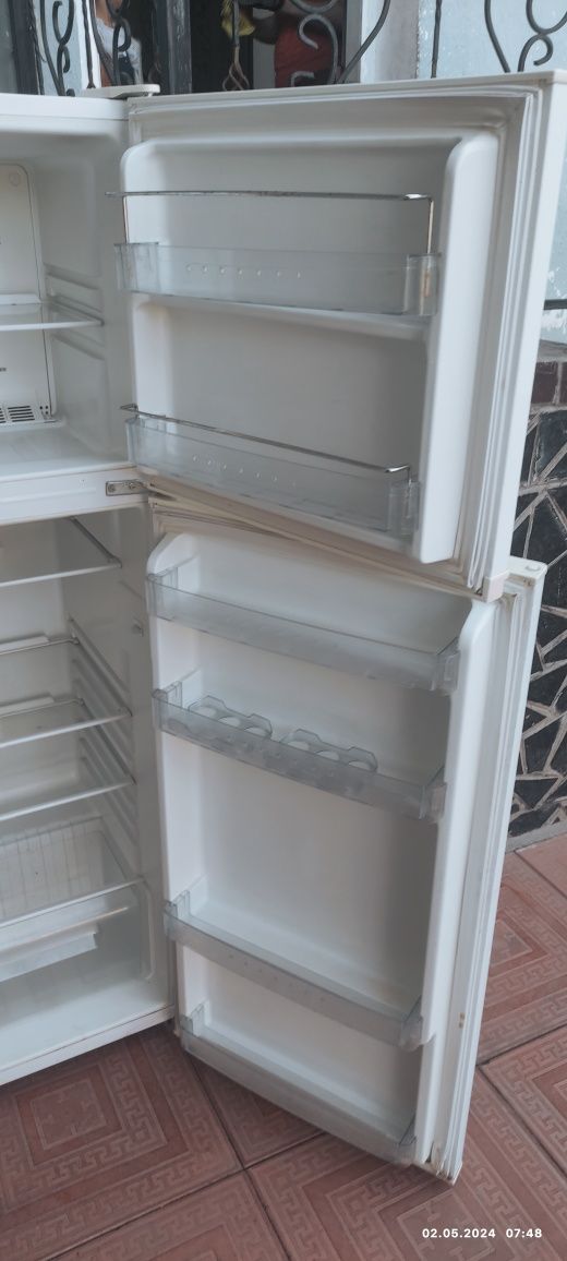 Продам Холодильник отлично состояния