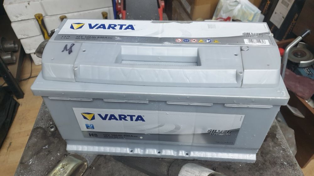 Акумулатор ВАРТА VARTA 100Ah / 830A в Гаранция