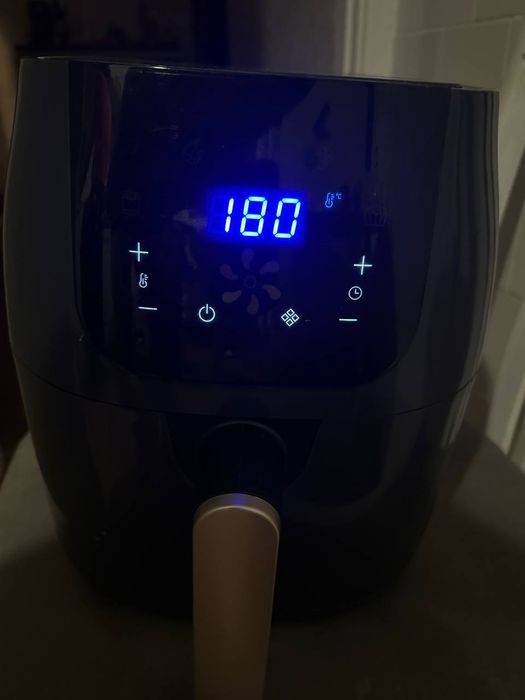 Аэрогриль марки Haier