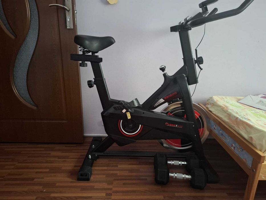 Bicicleta spinning BodyFit SB1500