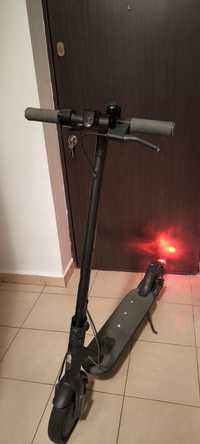 Trotineta electrica xiaomi mi essencial scooter