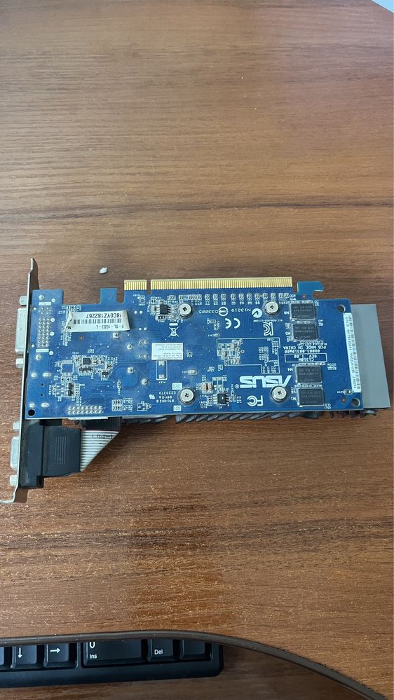 Продам видеокарту asus gt610