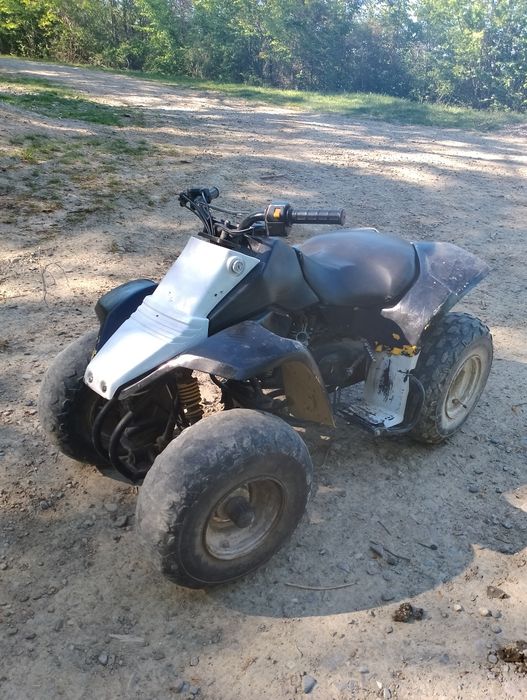 Vând ATV 100 CC  mai multe detalii in privat sau la Nr