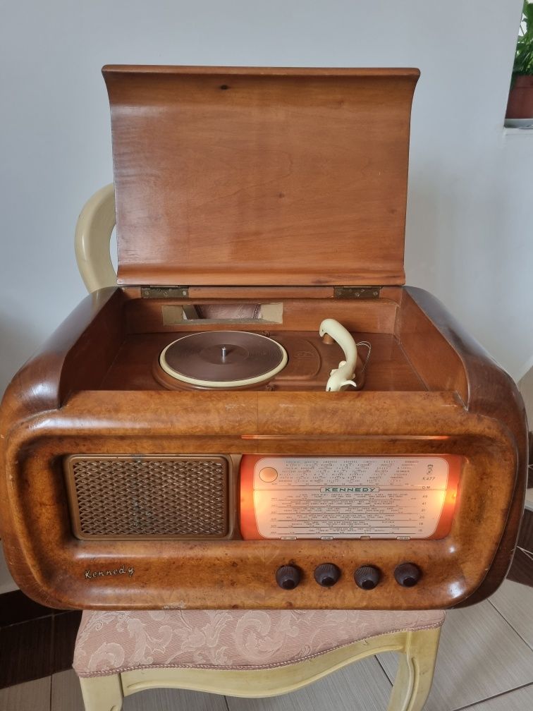 Radio pe lampi functional