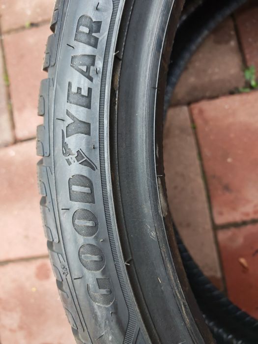 Anvelopa IARNA Goodyear Ultragrip Performance + NOUA 275 35 R21 8.25mm