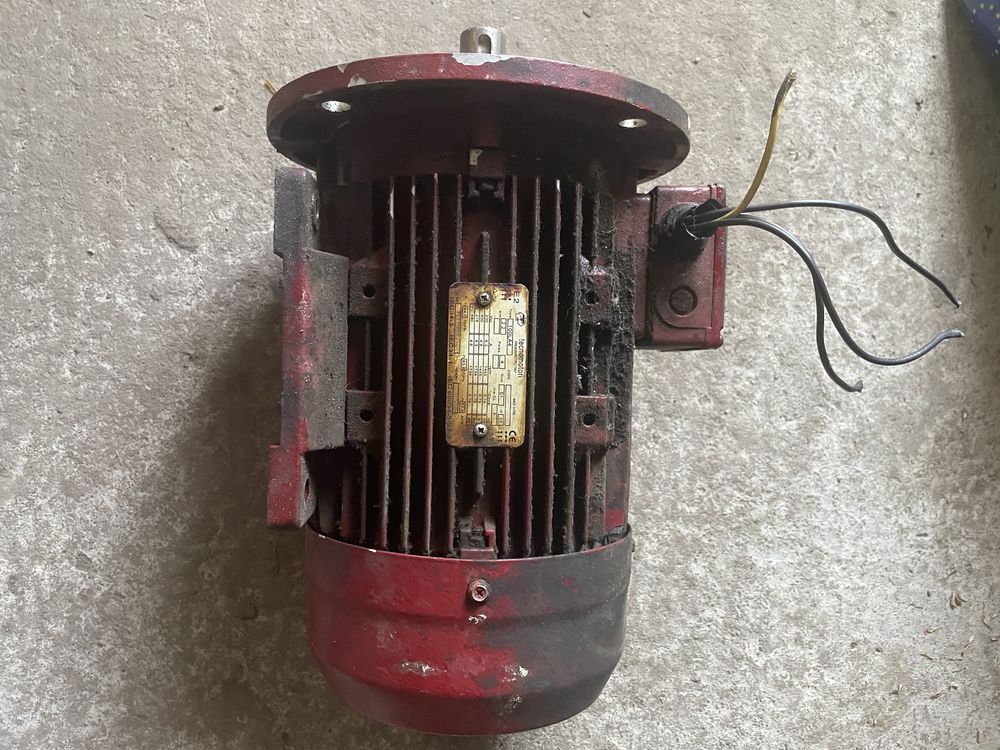 Vand/schimb motor electric 220/380 v bobinaj cupru