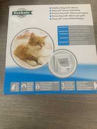 Usa automata pentru caini si pisici PetSafe