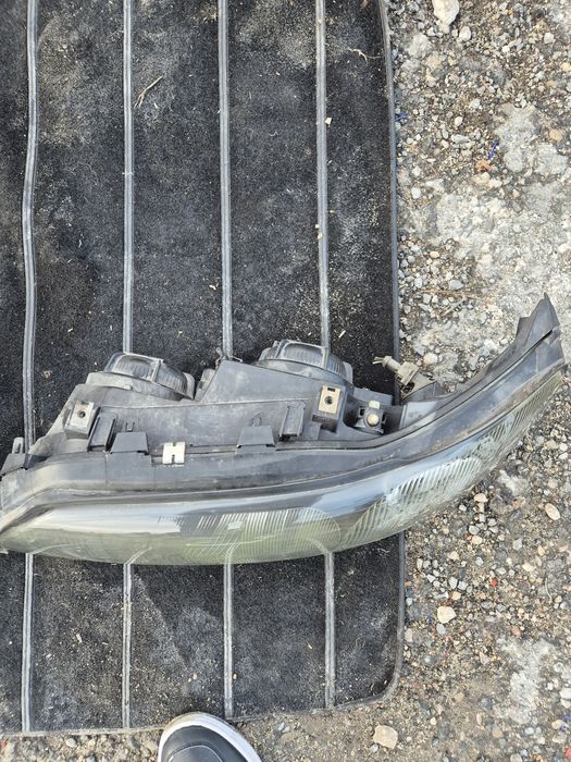 Оригинални Фарове за Волво В70 2001- 2006г