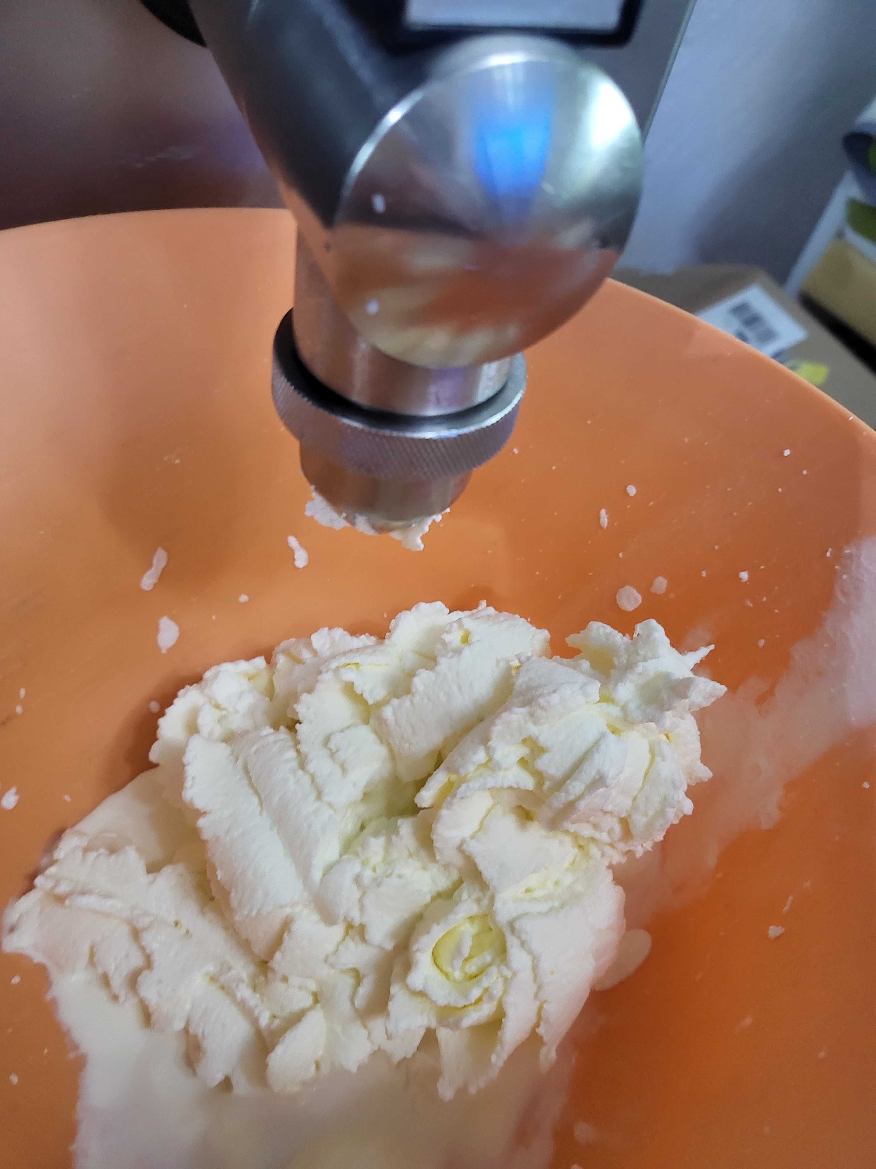 Aparat/masina de facut frișca Mussana