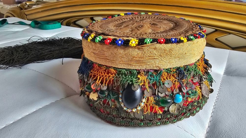 Автентична носия пълен комплект. Сребърни пафти и тепелък. Салтамарка