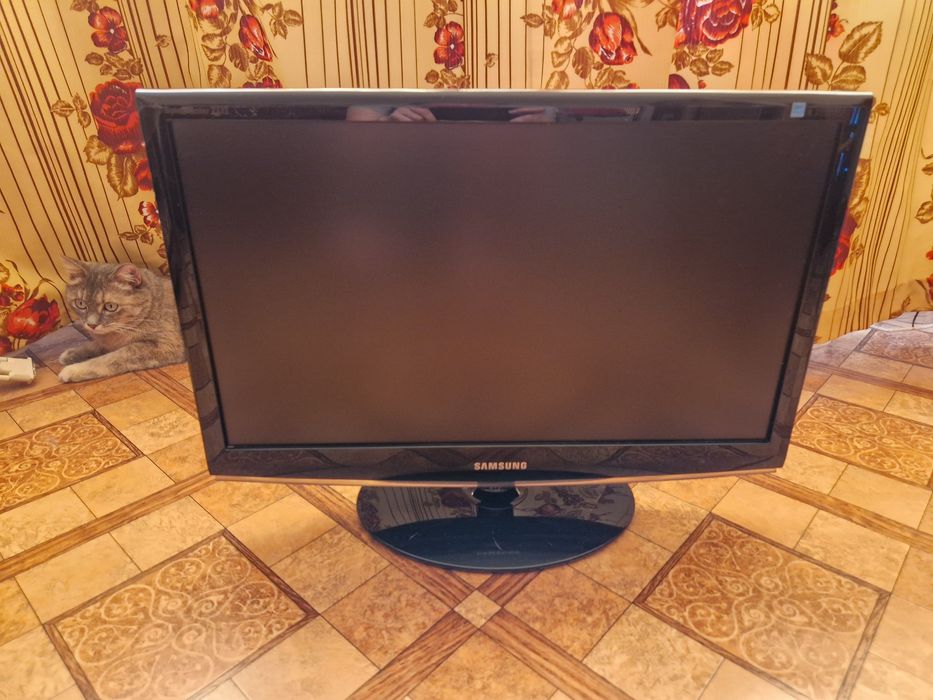 Монитор Samsung 23'