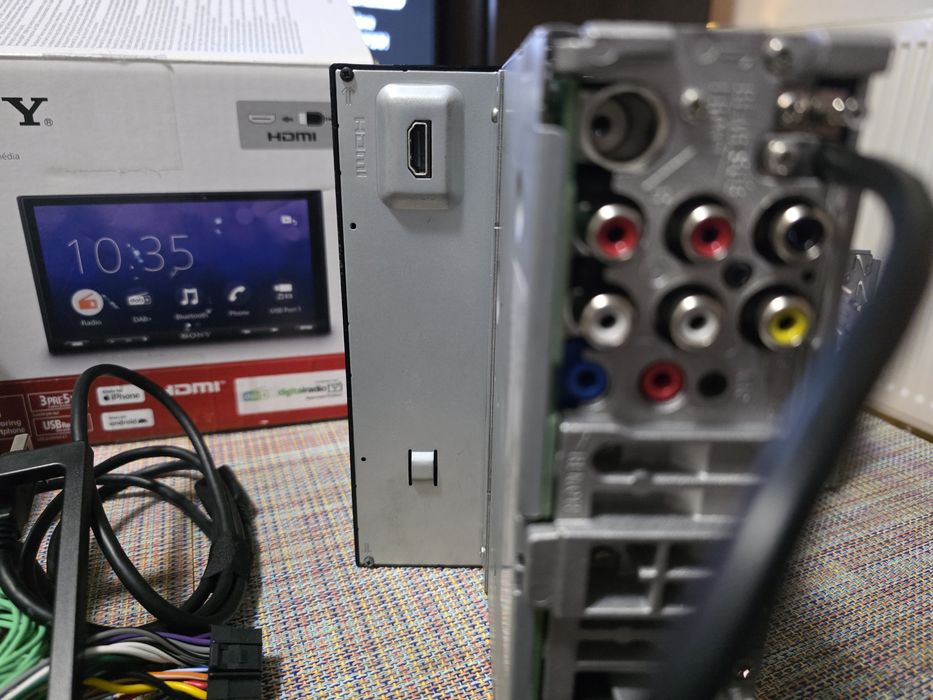 Multimedia player Sony XAV-AX5650