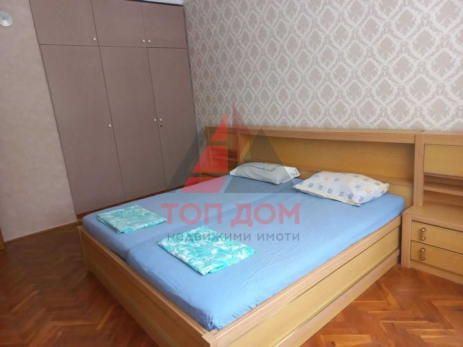 Тристаен! кв. Чайка! Трети етаж! За семейство или студенти! Код75583