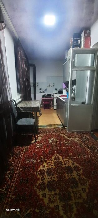 Kvartira sotiladi 2 Xonali