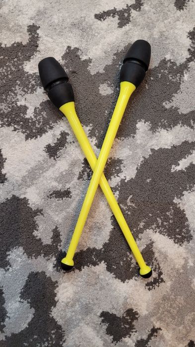 Булавы гимнастические, новые