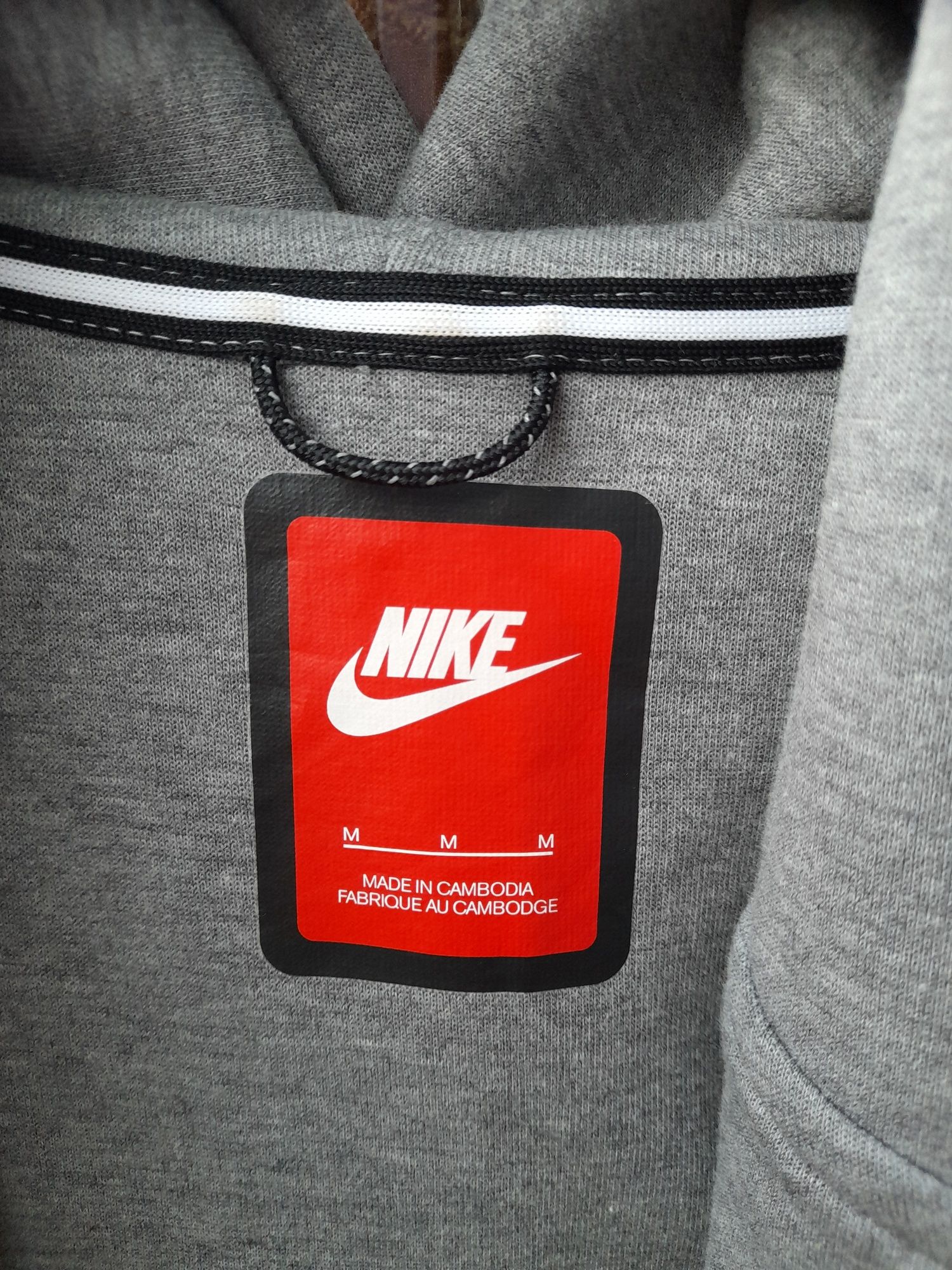 Vesta Nike teech