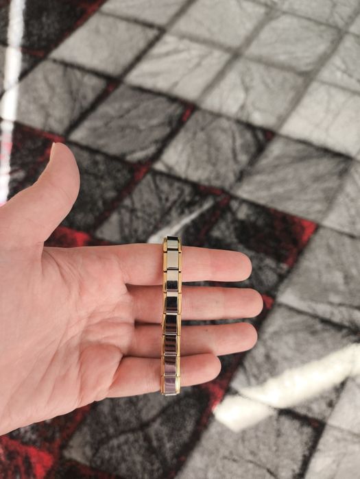 Гривна тип Nomination