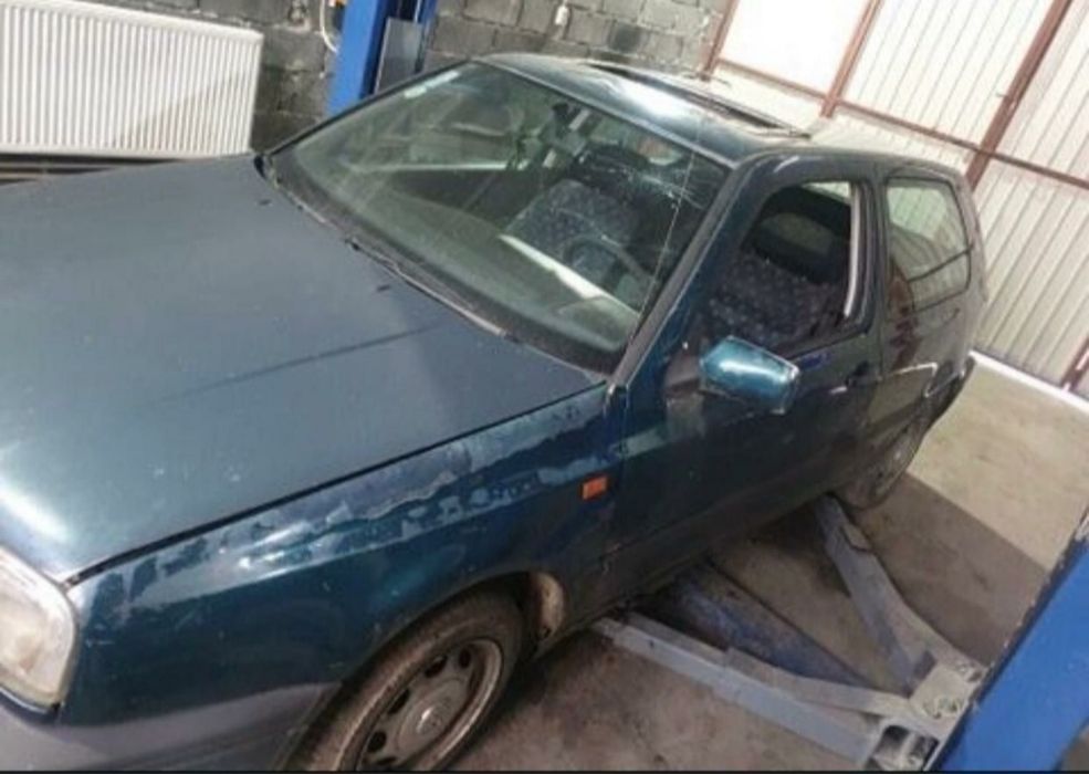 Dezmembrez Vw Golf 3 1.4 benzina/ 1.9 Diesel