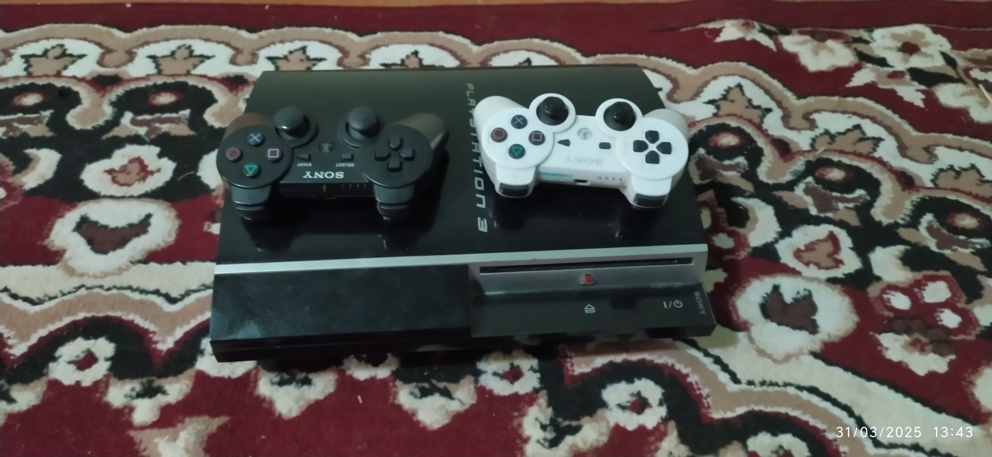 PlayStation selm 3 hotiras 512 G uyinlar 33 ta bor aybi yuq
