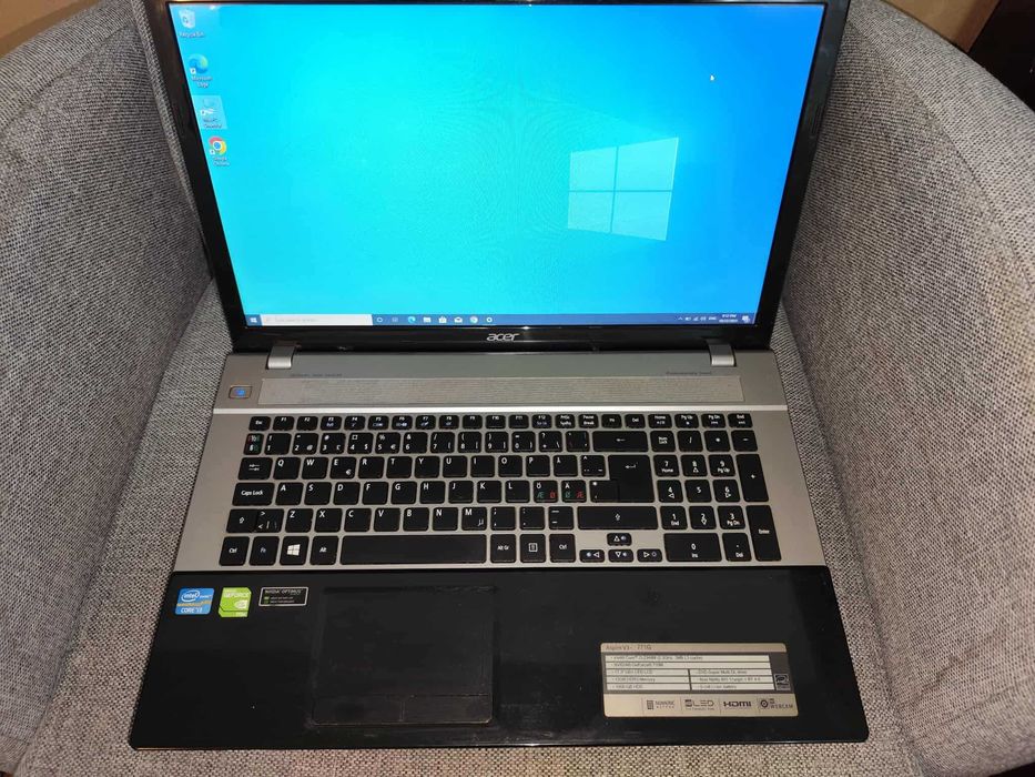 Laptop gaming ieftin Acer Aspire V3-771G, I3, 12Gb Ram, ssd120Gb+1Tb!