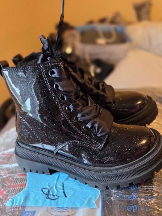 Ghete Next, marimea 25