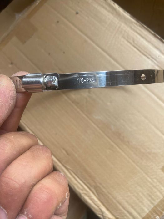 Затягиваюшиеся хамуты