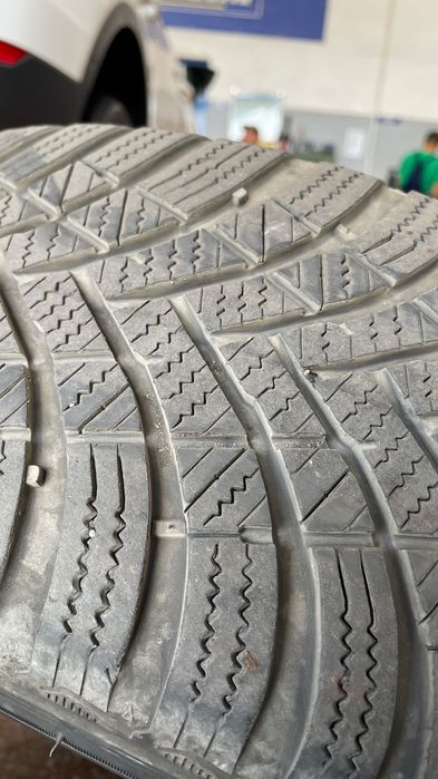 Set 4 Jante 16" Platin P95 Silver + cauciucuri iarna Hankook 195 60 16