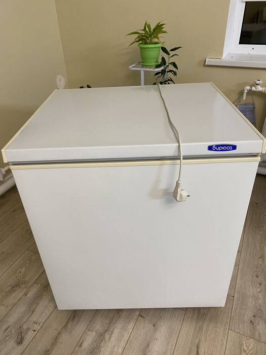 Морозильник Бирюса