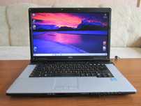 15.6 инча Fujitsu с i3,6 GB DDR3 лаптоп