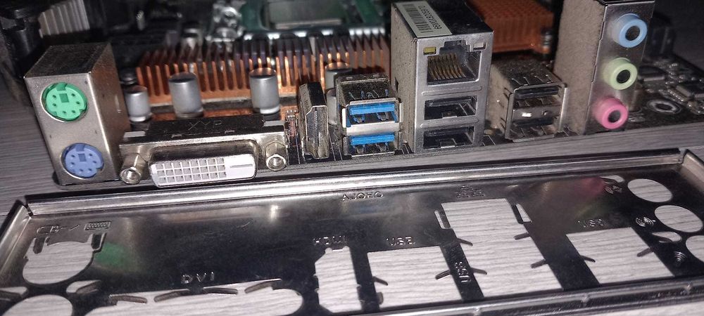 Kit performant, MB LGA 1151 ASRock B150M0HDS/i3 6098p 3,6GHz/4Gb ddr4