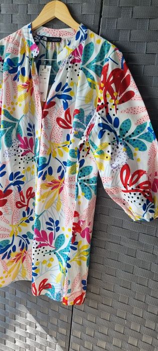 Rochita de vara cu motive florale masura XL Zara