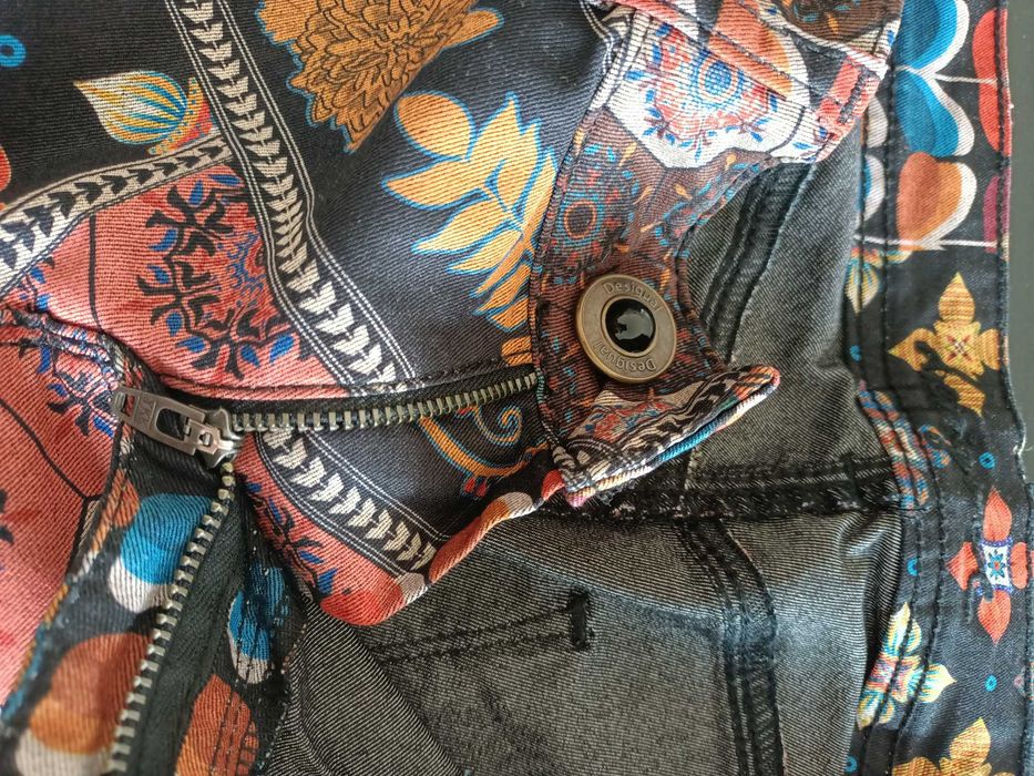 Desigual pantaloni lungi