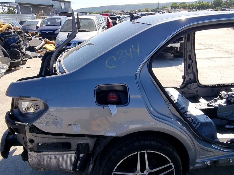 Aripa dreapta spate Mercedes Clasa E (W212) AMG [Fabr 2009-2016] 3.0 6