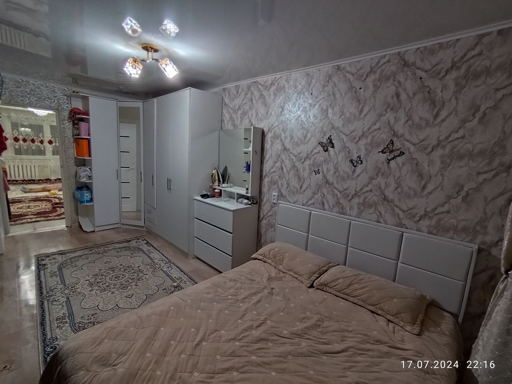 Продам 2 х комнатную