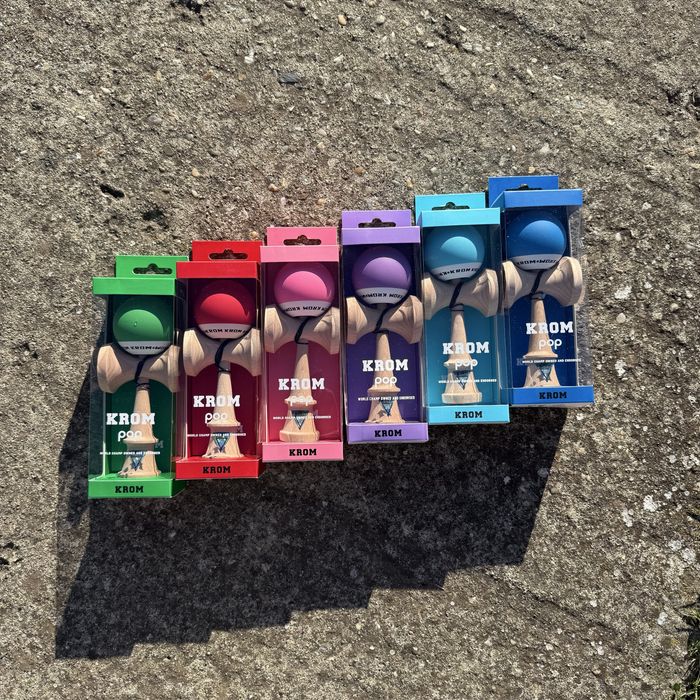 Kendama Krom Pop Rubber Diverse Culori - TRIMIT IN TARA