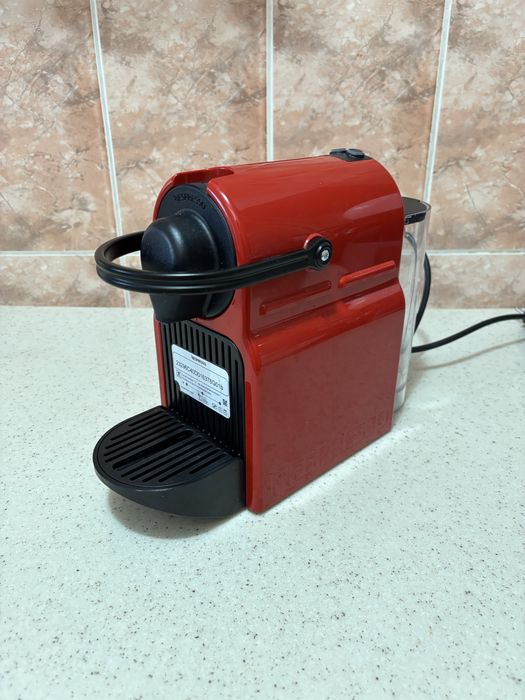 Nespresso Inissia + capsule